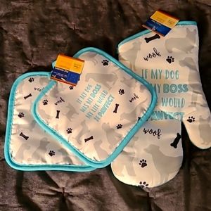 Pawfect pot/oven mits